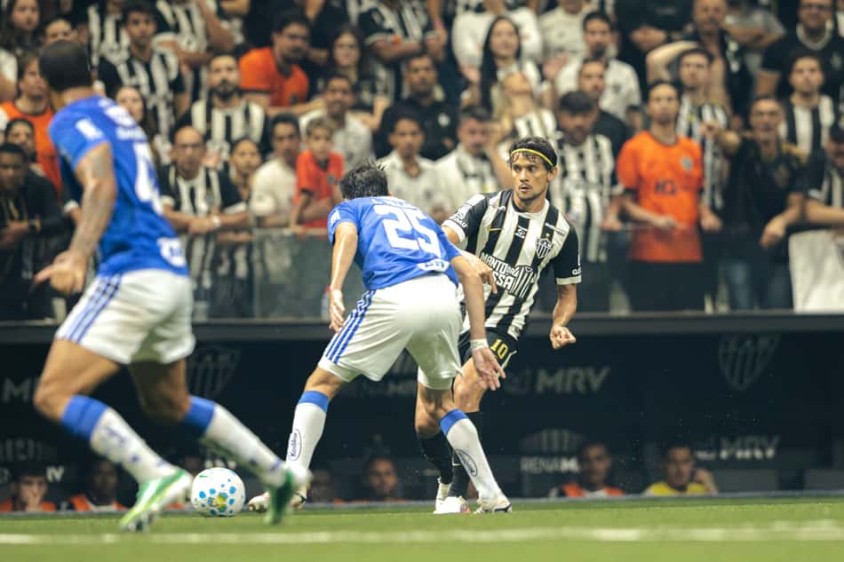Scarpa em Atlético x Crzueiro Foto: Pedro Souza / Atlético