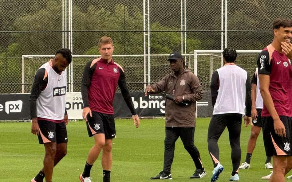 Seedorf durante treino
