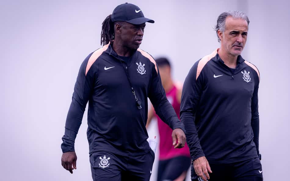 Jogos de hoje: quem joga no futebol e onde assistir – segunda-feira (19/10)