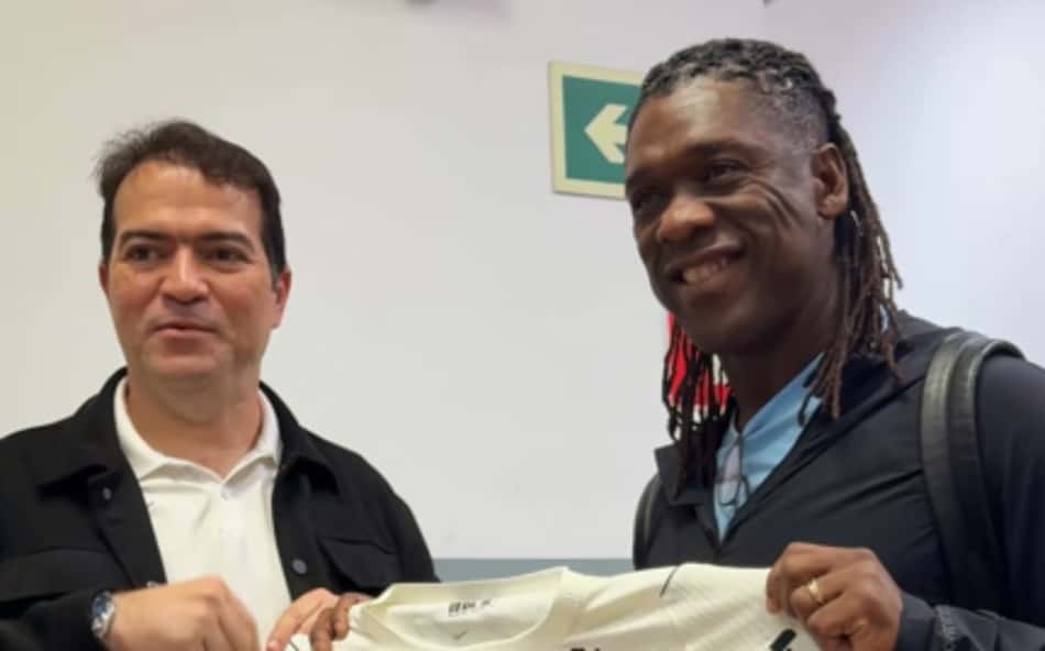 Seedorf chega para assumir a vaga de Fernando Diniz (Foto: Reprodução)