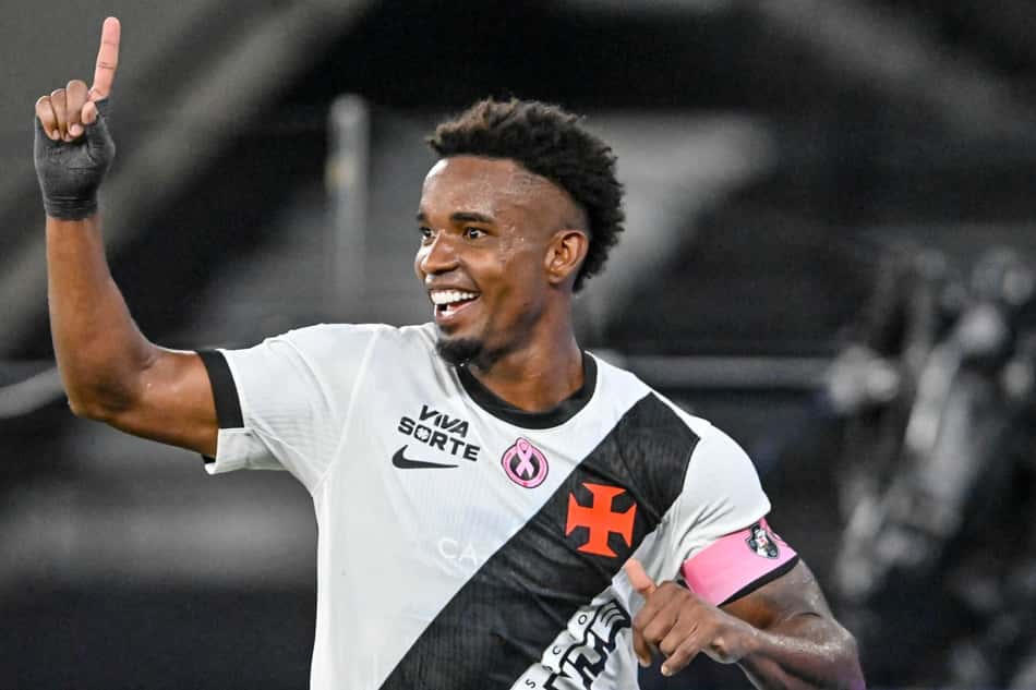 Chances de rebaixamento do Vasco diminuíram após vitória contra o Botafogo