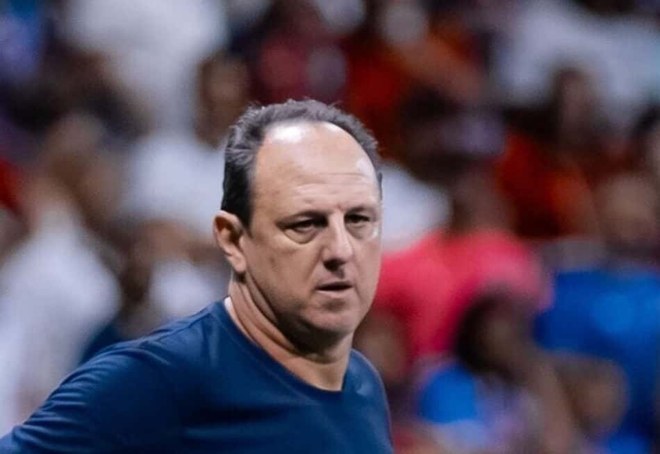 Técnico afirmou que houve um erro de arbitragem (Foto: Marcio Jose/AGIF/Folhapress)
