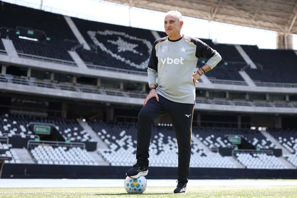 Tite comandando treino do Botafogo