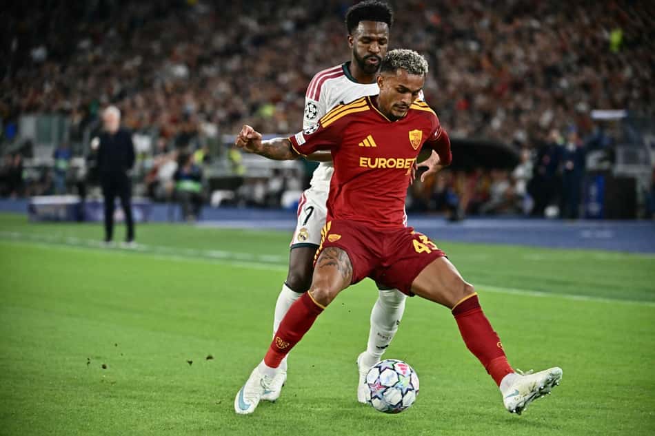 Vini Jr marca Wesley na vitória do Real Madrid sobre a Roma, na Champions League