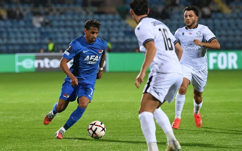 Weslley Patati, ex-Santos, marca dois gols pelo AZ Alkmaar1
