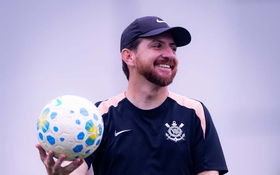 William Batista se pronuncia após assumir o Corinthians interinamente