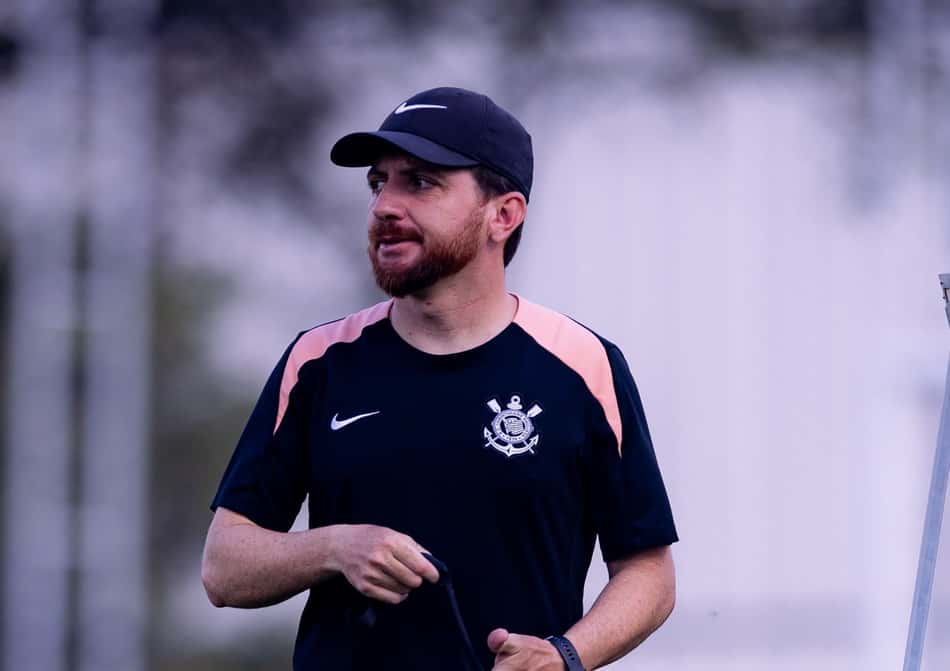 William Batista durante treino no Corinthians