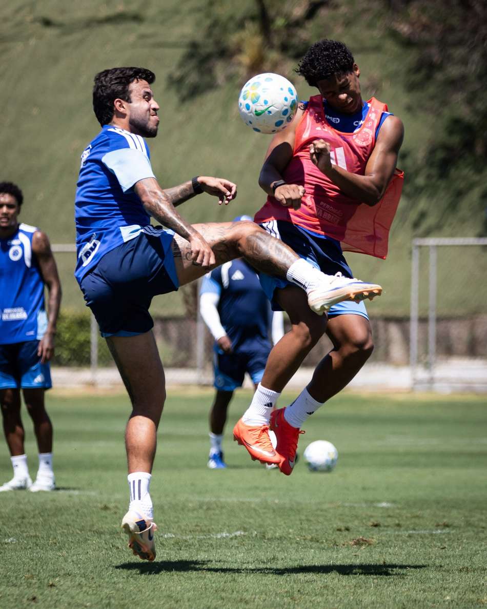 Zé Lucas é opção para Artur Jorge contra o Bragantino