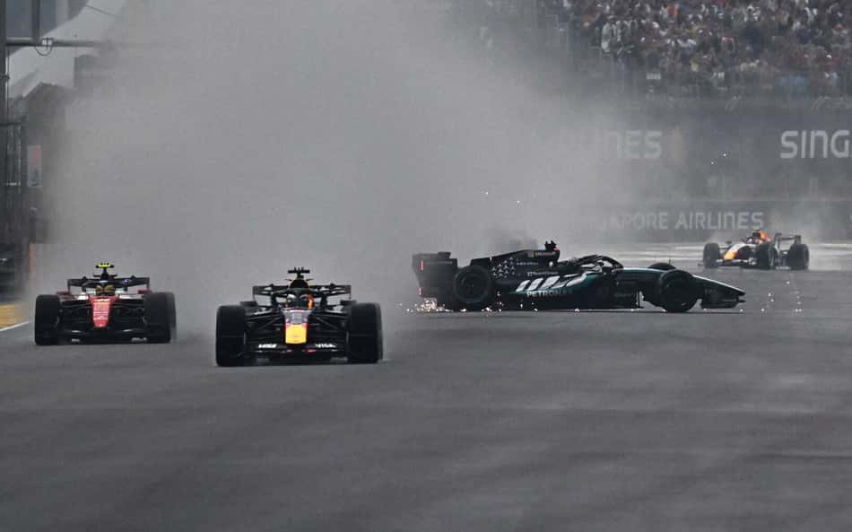 George Russell perde controle do carro e roda na sprint do GP de Singapura pela F1 2026