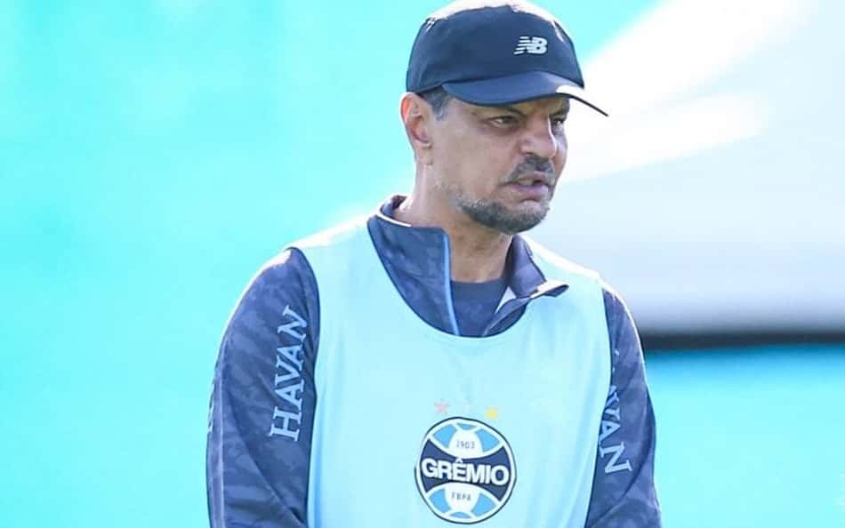 Auxiliar-técnico de Renato Gaúcho no Grêmio é preso em Porto Alegre