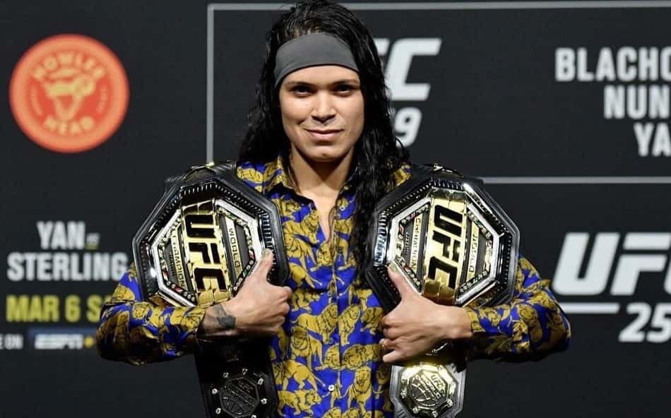 Amanda Nunes descarta aposentadoria do UFC após luta contra Kayla Harrison por cinturão