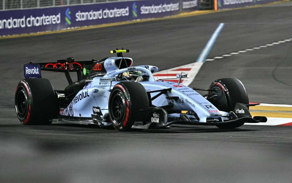 Gabriel Bortoleto em ação no GP de Singapura pela F1 2026
