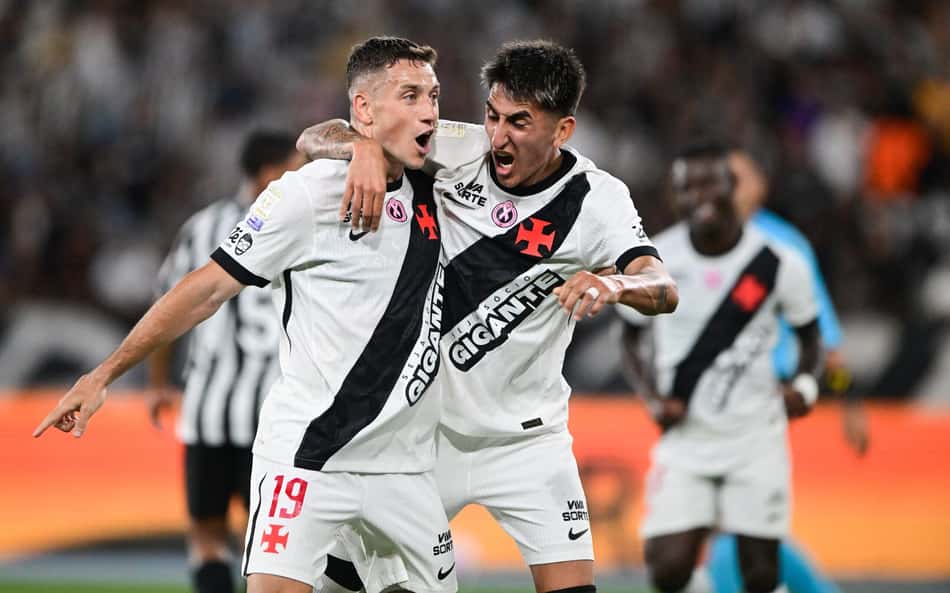 Lescano comemora seu gol no jogo do Vasco contra o Botafogo
