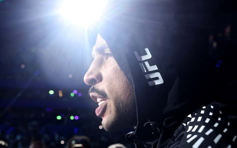 Rival provoca Carlos Prates após anúncio de luta no UFC 336: 'Vai precisar'