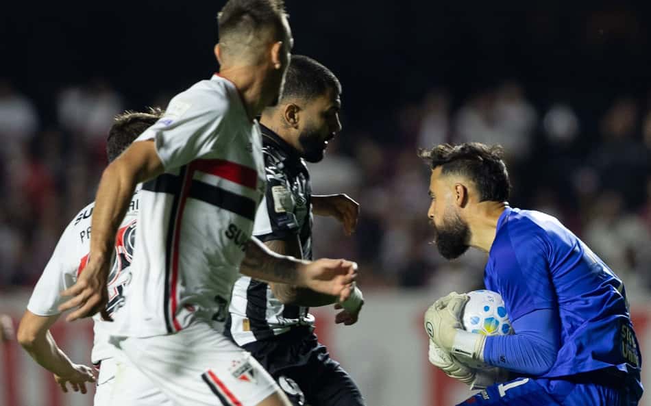 Carlos Coronel pelo São Paulo