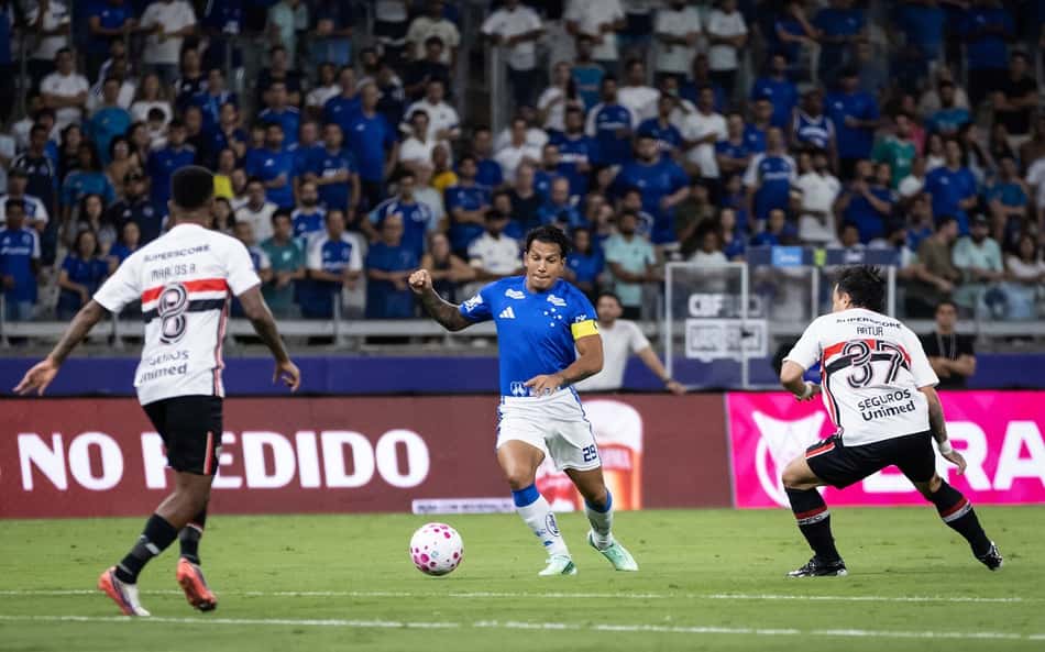 Análise: São Paulo repete erros defensivos na derrota contra o Cruzeiro