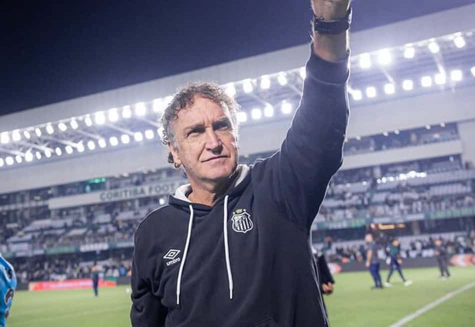 Cuca comandando o Santos no ano de 2026 (Foto: Raul Baretta/ Santos FC)