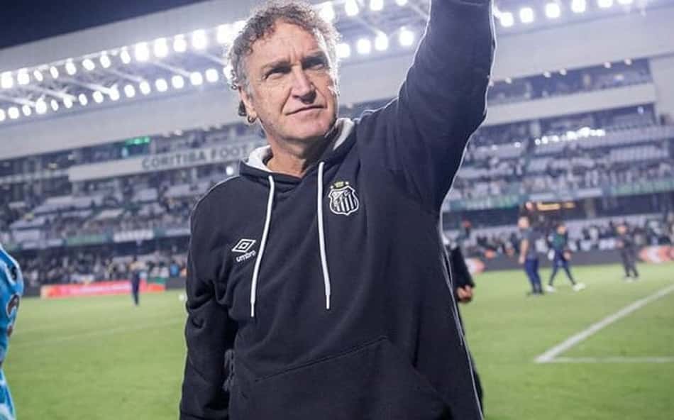 Cuca comandando o Santos no ano de 2026 (Foto: Raul Baretta/ Santos FC)