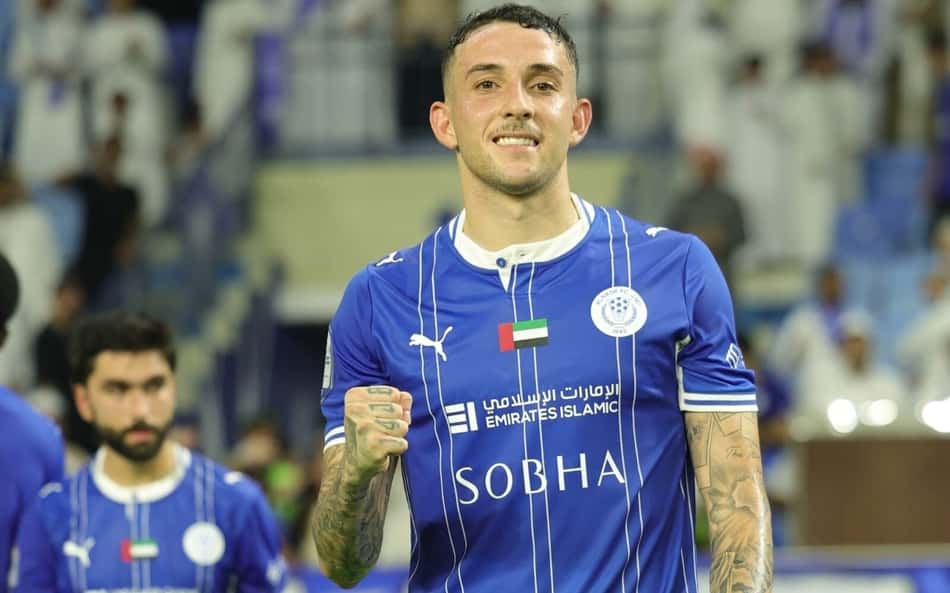 Felipe Motta festeja fase no Al-Nasr e mira passaporte