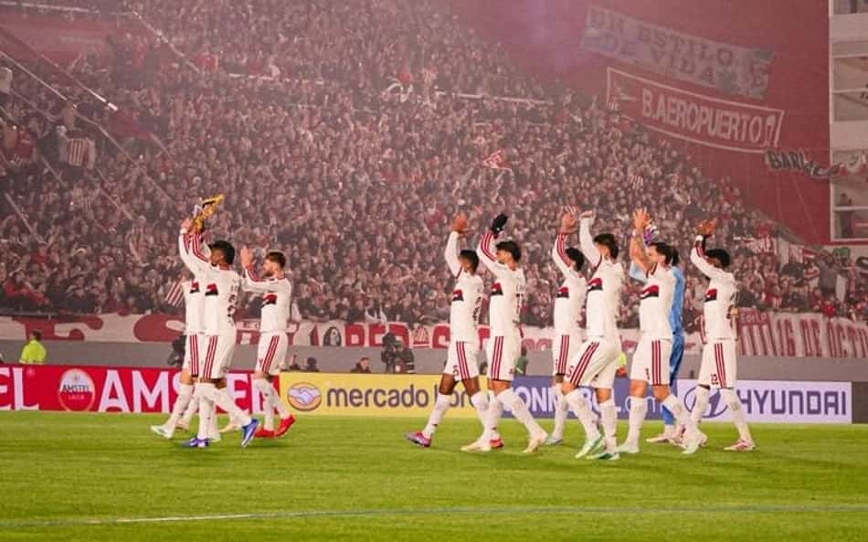 AO VIVO: Flamengo visita Estudiantes pelo primeiro jogo da semi da Libertadores