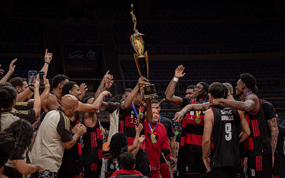 Flamengo bate Fluminense e conquista 50º título carioca de basquete