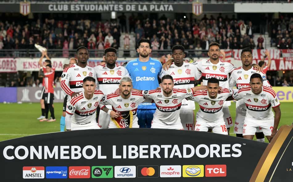 Libertadores: Flamengo abre decisão em La Plata com desfalques e milhões em jogo