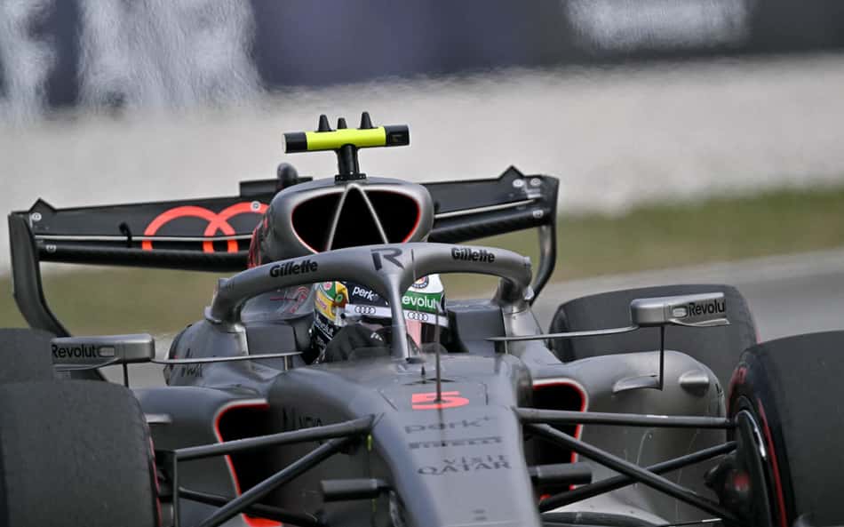 Gabriel Bortoleto no segundo livre do GP do Bahrein da F1