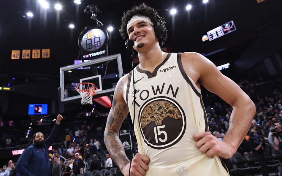 Gui Santos, do Golden State Warriors após vitória na NBA (Foto: Noah Graham / NBAE / Getty Images / Getty Images via AFP)