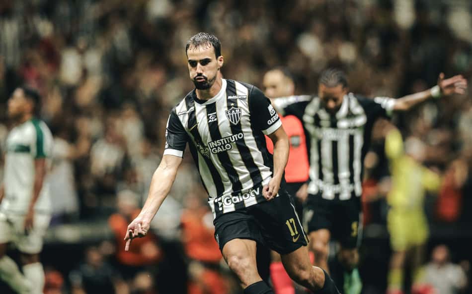 Atlético vence o Coritiba na Arena MRV e entra no G-5 do Brasileirão