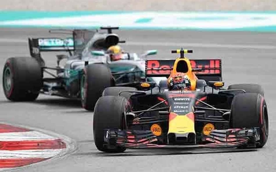 Coincidência na F1 une falha na Mercedes, eleições do Brasil e vitória da Red Bull
