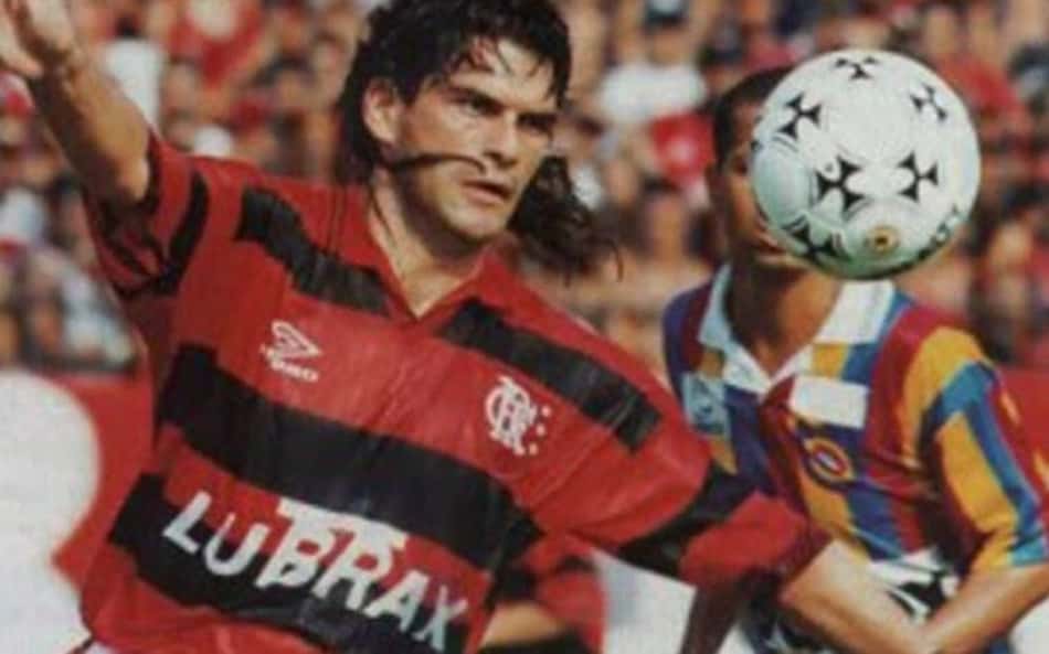 Mancuso com a camisa do Flamengo (década de 90)