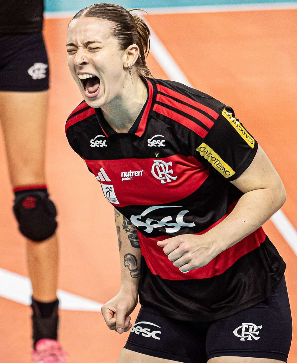 Jaque Schmitz em ação pelo Sesc RJ Flamengo na Copa Supervôlei
