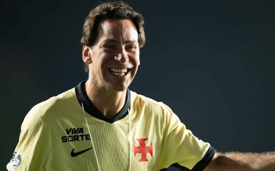 Marcos Lamacchia no gramado de São Januário antes de Vasco x Cruzeiro