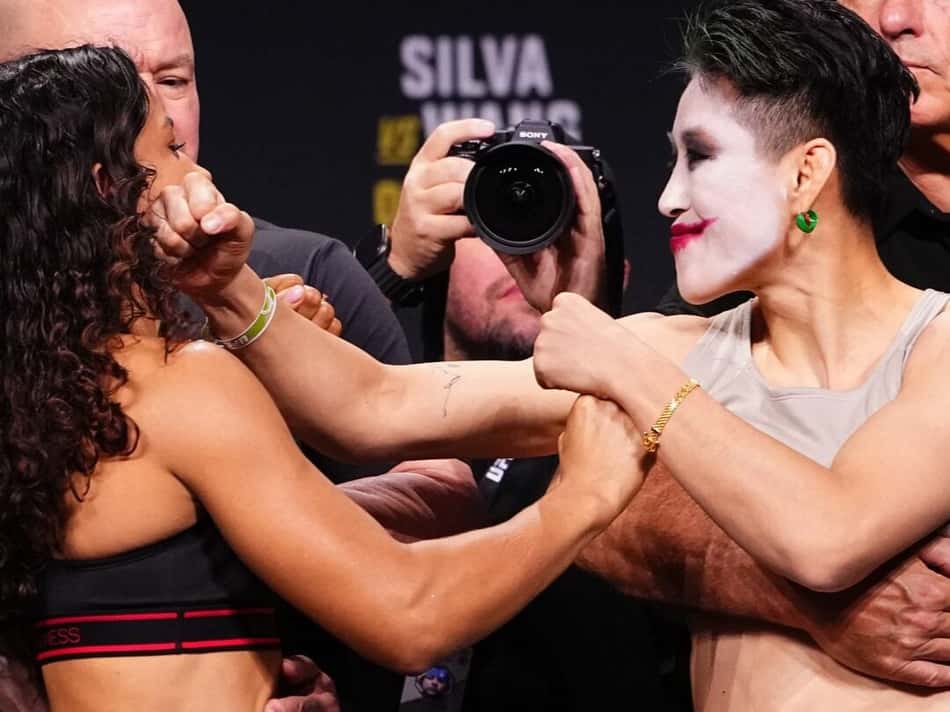 Encarada de Natália Silva e Wang Cong antes do UFC 332