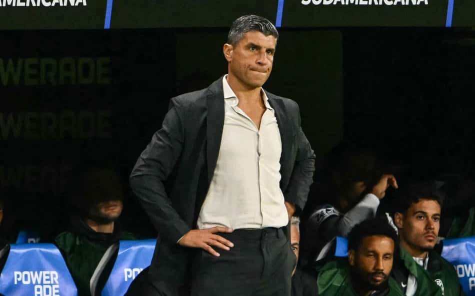 Pedro Emanuel na partida entre Vasco e Boca Juniors