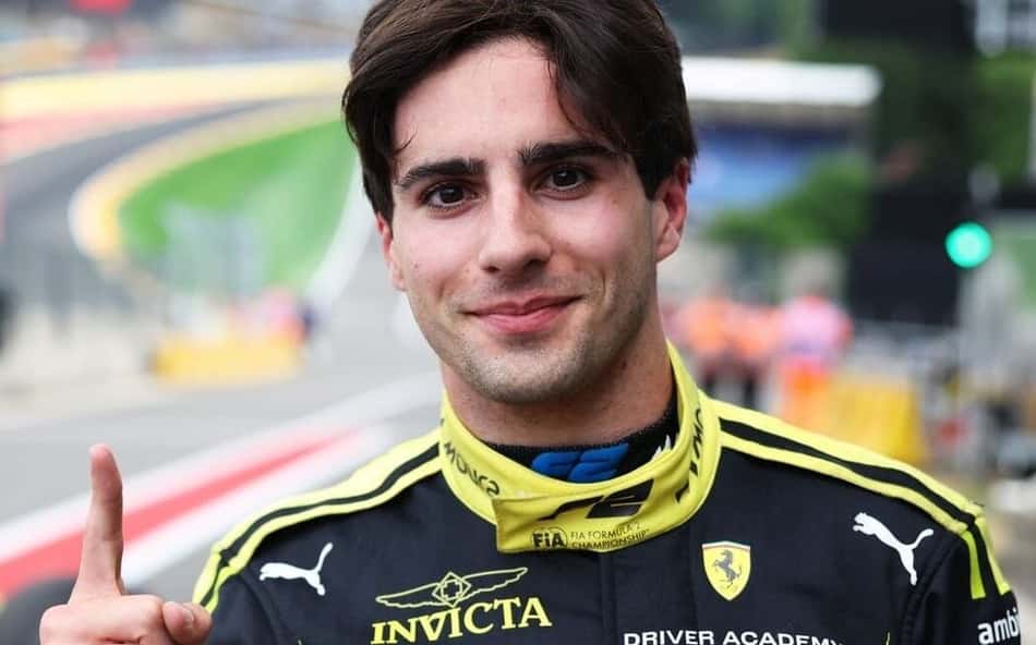 Rafa Câmara comemora conquista na Fórmula 2