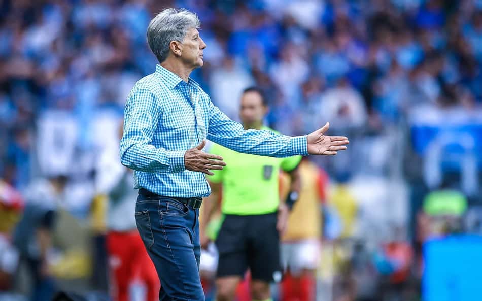 Renato Gaúcho durante o Gre-Nal 455, disputado na Arena