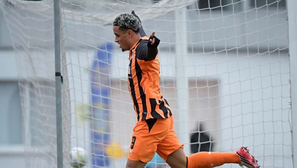Ryan Roberto comemora gol na vitória do Shakhtar Donetsk Sub-21 sobre o Kolos (Foto: Shakhtar Donetsk)