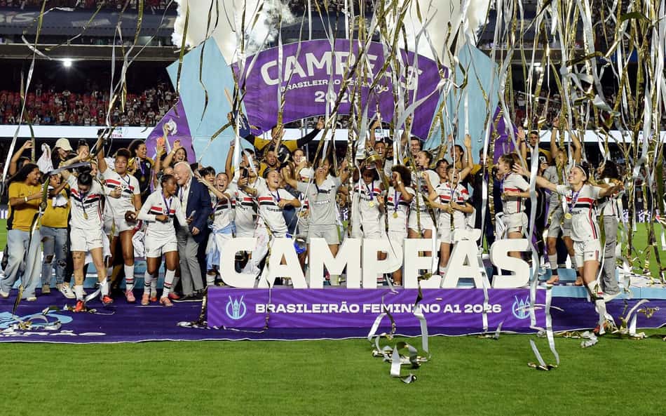 São Paulo quebra jejum e conquista o Brasileirão Feminino contra o Corinthians