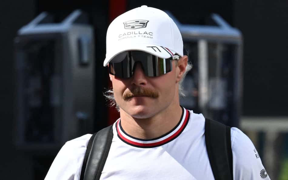 Valtteri Bottas no paddock da F1 durante GP do Azerbaijão
