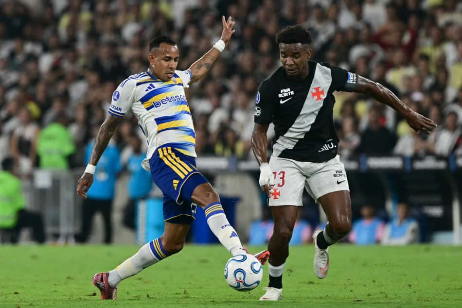 Thiago Mendes na partida entre Vasco e Boca Juniors