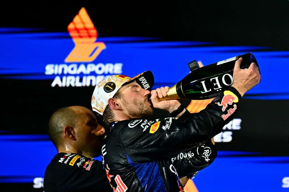 Max Verstappen comemora vitória do GP de Singapura pela F1 2026