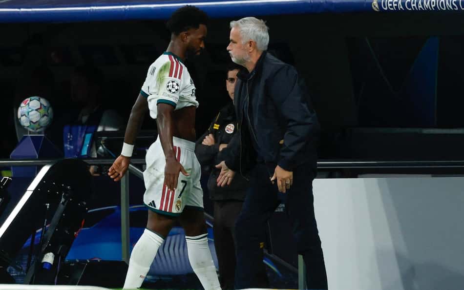 Vini Jr. tem atuação apagada e chega a nove jogos sem marcar