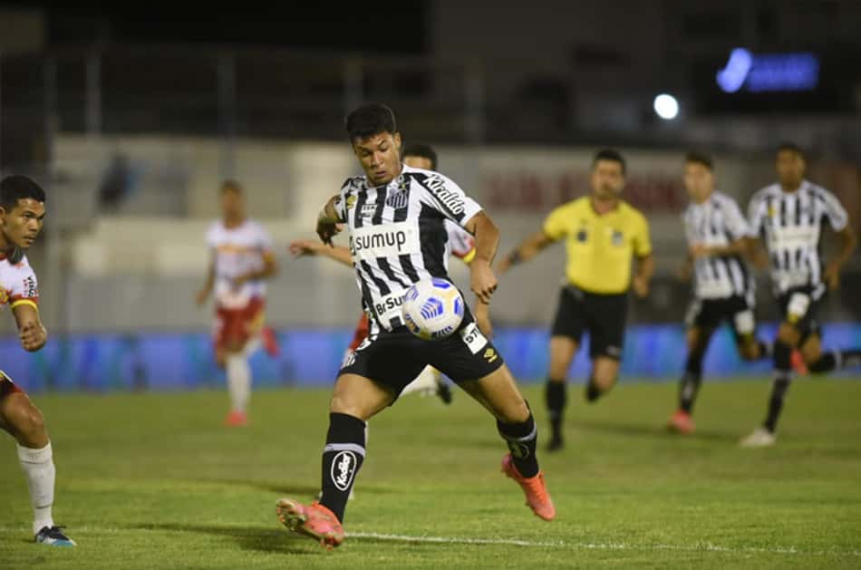 ATUAÇÕES: Santos faz jogo coletivo sofrível, mas avança na Copa do Brasil; veja as notas