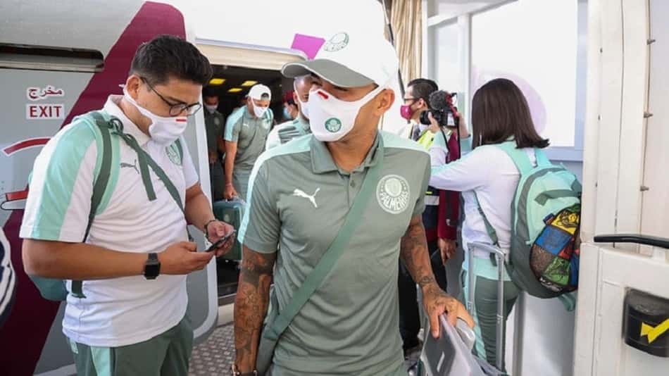 Palmeiras chegou em Abu Dhabi! Confira fotos do voo e do desembarque do Verdão