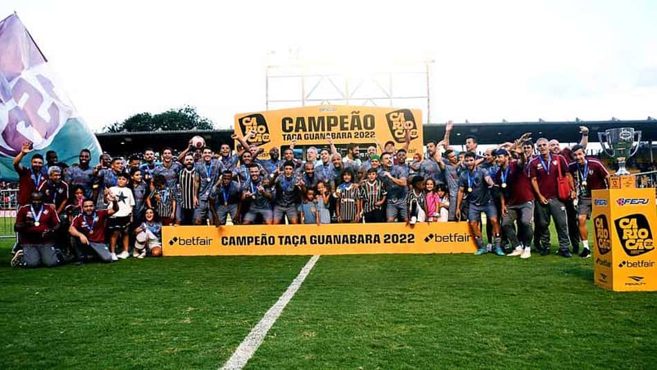 Muita comemoração: Veja as melhores fotos do título da Taça Guanabara vencido pelo Fluminense