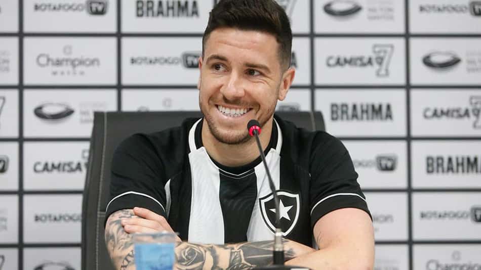 Apresentação Lucas Fernandes e Gustavo Sauer