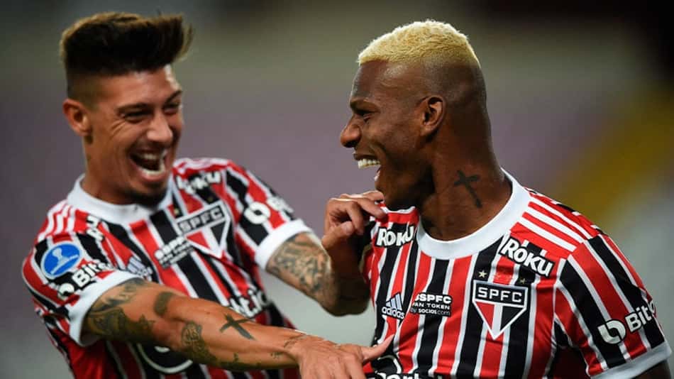 ATUAÇÕES: São Paulo vai mal na defesa, mas Luciano salva no fim em vitória na Sul-Americana