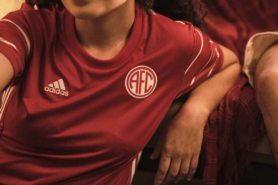 América-RJ ganha nova camisa; veja fotos do lançamento e saiba o preço