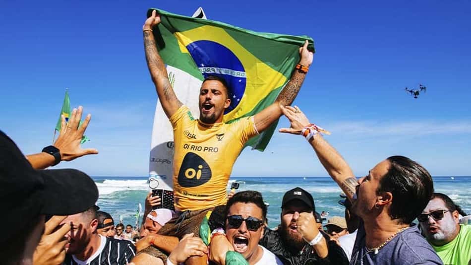 Confira fotos das finais do surfe em Saquarema nesta terça-feira
